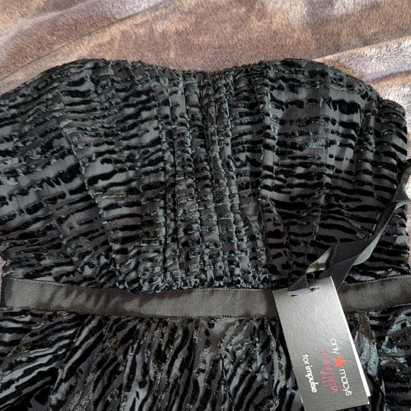 Macy's Black Strapless Sheath Cocktail Dress - Picture 5 of 6